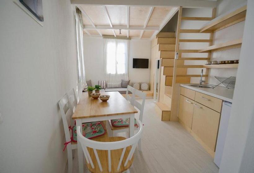 سوییت لوکس, L Anima Boutique Suites