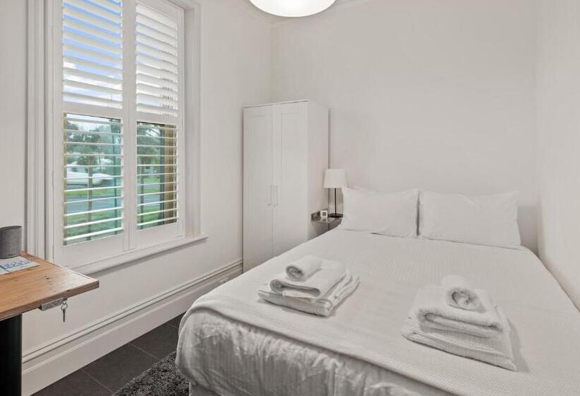 اتاق لوکس, Work Sleep Live Melbourne