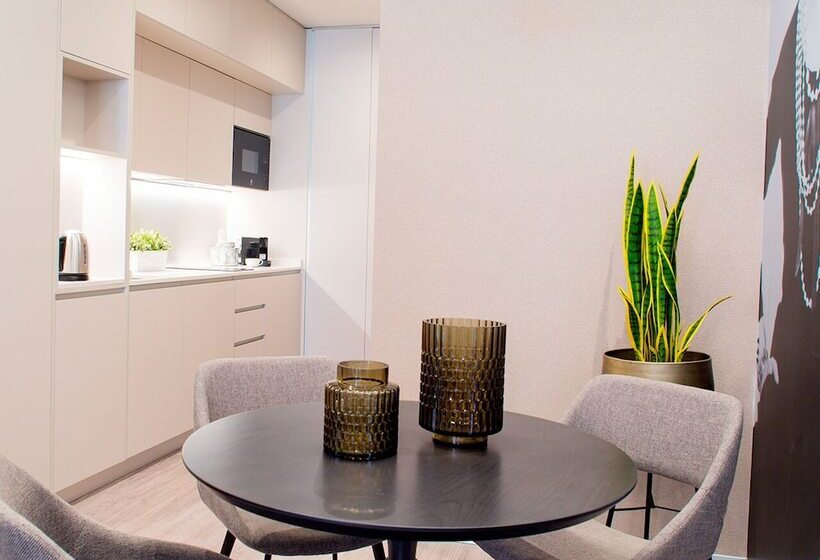 استودیوی استاندارد, Voghe Premium Flats
