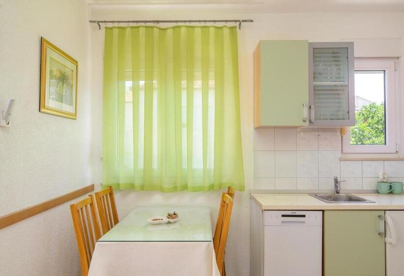 침실 1개 아파트, Apartments Kasalo