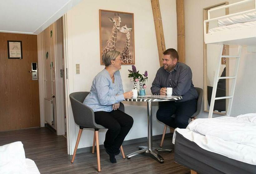 Четырехместный Номер Economy, Givskud Zoo Hostel