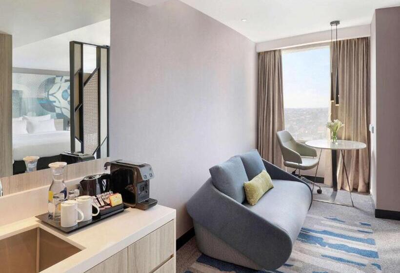 سوییت جونیور, Novotel Suites Yogyakarta Malioboro
