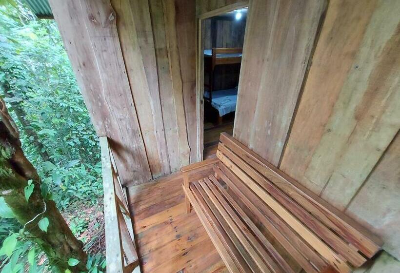 Quarto Triplo Estandar, Citronela Lodge Corcovado