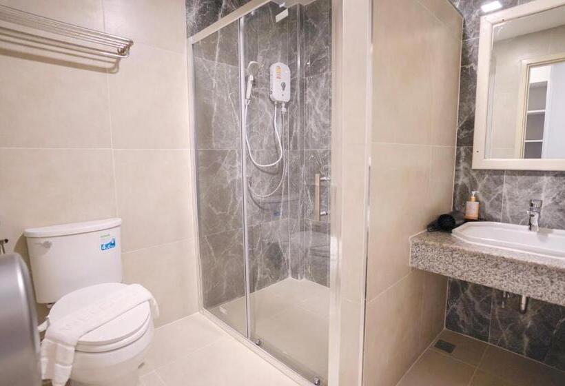 اتاق استاندارد با چشم‌انداز باغ, The Space Airport Hotel Chiang Rai
