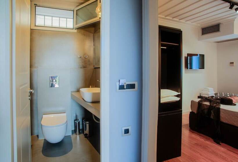 غرفة إقتصادية, Aethra Boutique Rooms