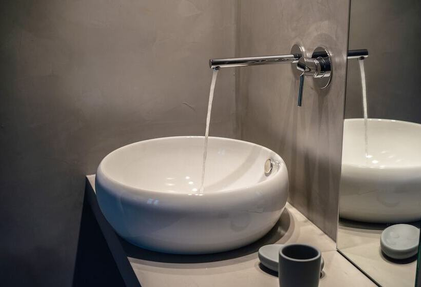 غرفة قياسية رباعية, Aethra Boutique Rooms