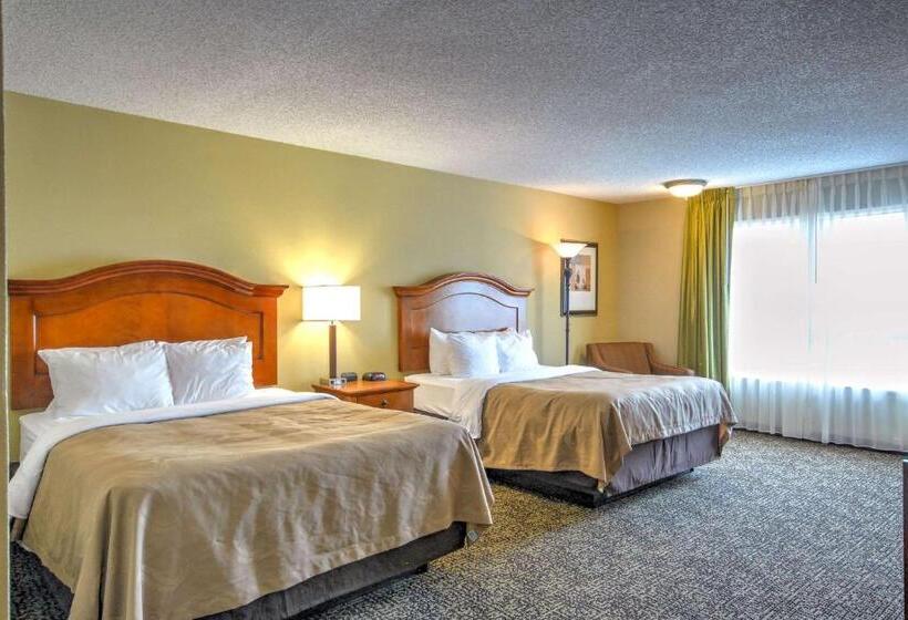 标准间内部标间, Quality Inn Big Sky