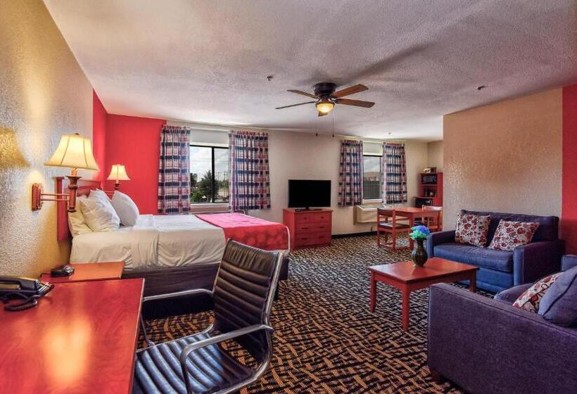 Deluxe Suite King Bed, Ramada By Wyndham Oklahoma City Airport North