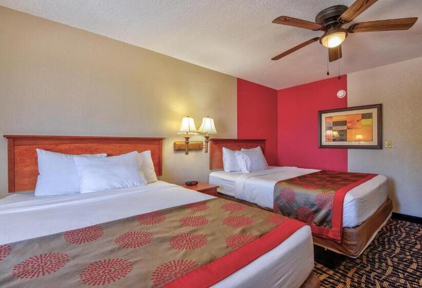 اتاق استاندارد, Ramada By Wyndham Oklahoma City Airport North