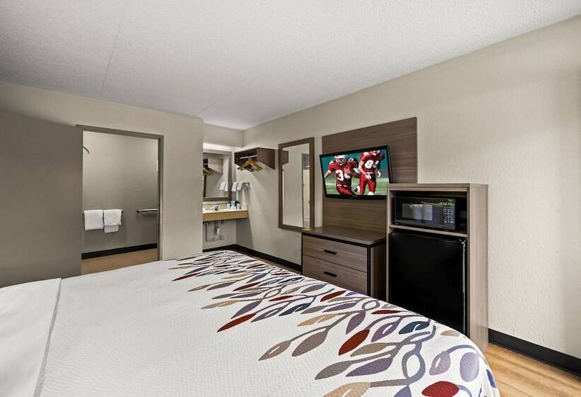 Номер Deluxe Адаптированный для Инвалидов, Red Roof Inn Detroit  Royal Oak/ Madison Heights