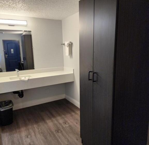 스탠다드 룸 킹사이즈 침대, Studio 6 Sacramento, Ca   Natomas & Smf Airport