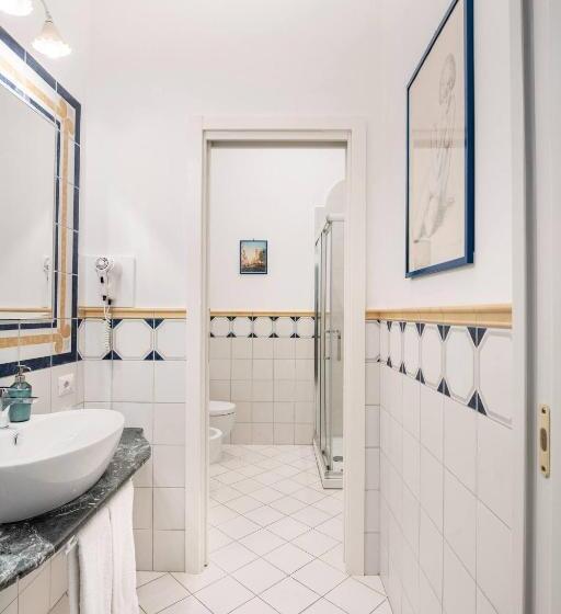 اتاق سوپریور با چشم‌انداز شهر, Rosa Magra Guest House