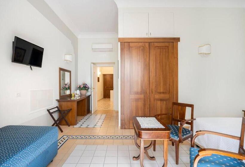 اتاق سوپریور با چشم‌انداز شهر, Rosa Magra Guest House