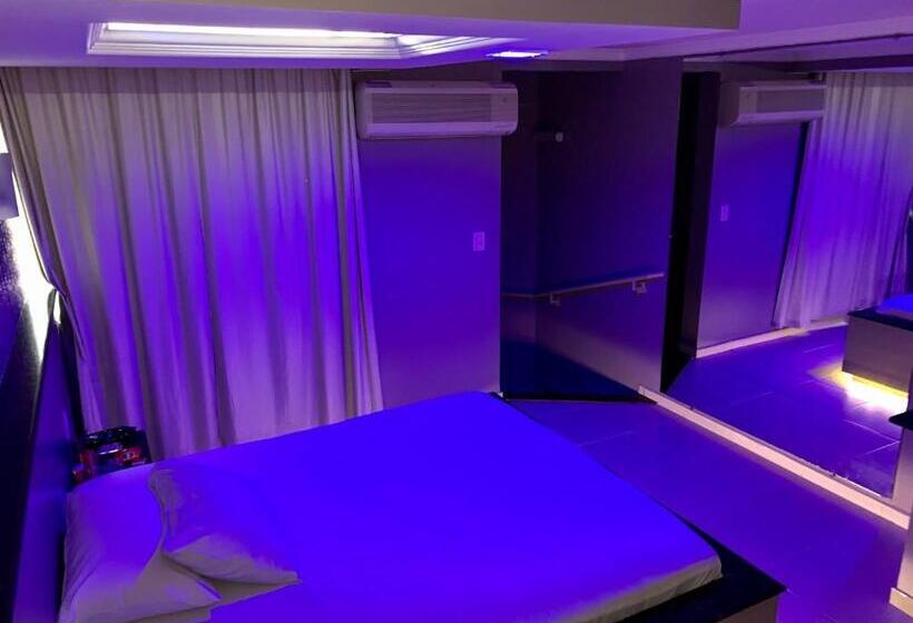 Номер Стандарт, Gran Motel
