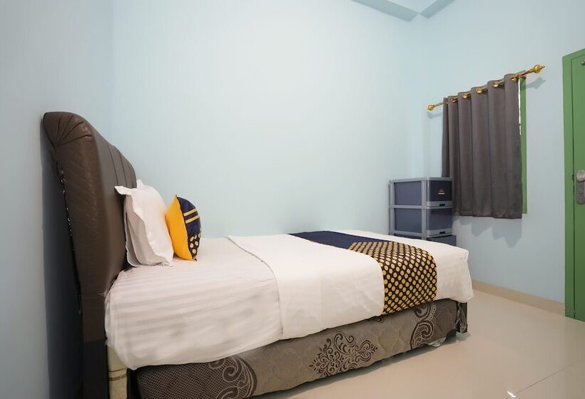 اتاق عادی یک تخته, Spot On 2738 818 Home Stay