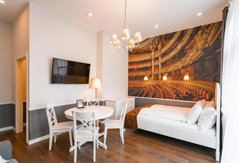 Студия Superior, Revelton Studios Marianske Lazne