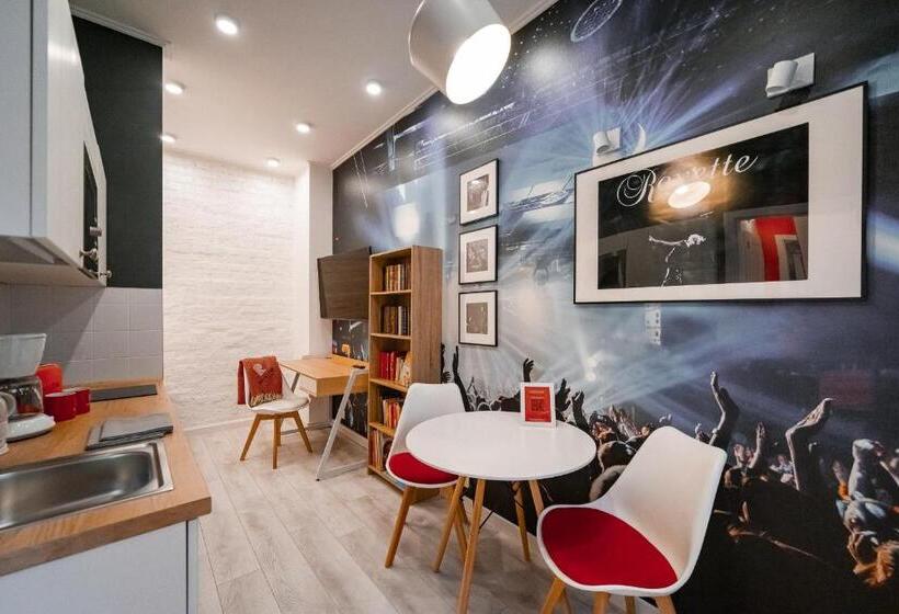 Студия Стандарт, Revelton Studios Marianske Lazne