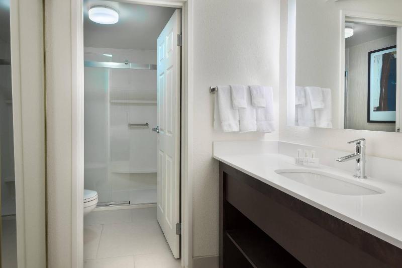 스탠다드 스튜디오 킹침대, Residence Inn Savannah Midtown