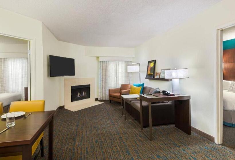 침실 2개 스위트, Residence Inn Savannah Midtown
