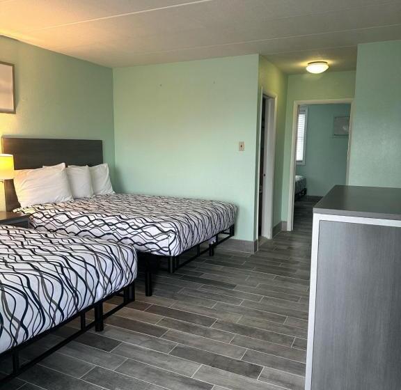 سوئیت رویال, Royal Canadian Motel