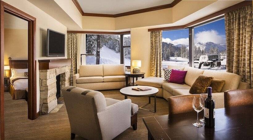 سوئیت دولوکس با چشم‌انداز, The Everline Resort & Spa Lake Tahoe