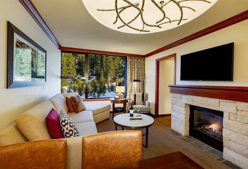 سوئیت با چشم‌انداز, The Everline Resort & Spa Lake Tahoe