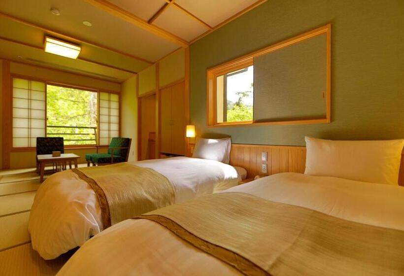 اتاق اکونومی, Yukemuri No Yado Inazumi Onsen