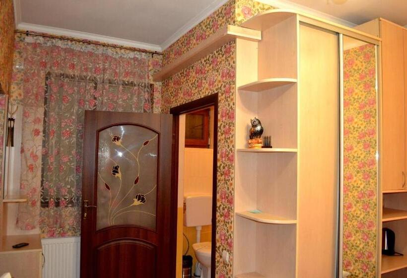 Номер Basic, Zlata Praha