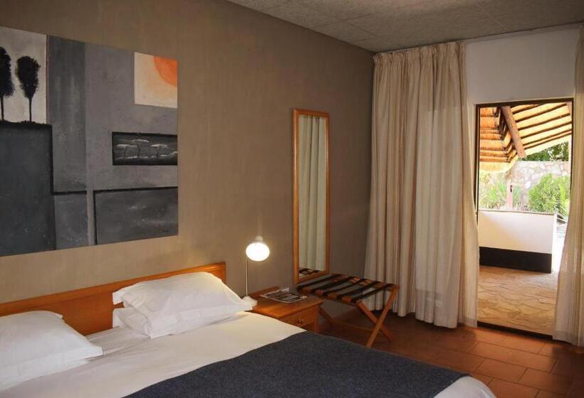 اتاق لوکس, Central Hotel Omaruru