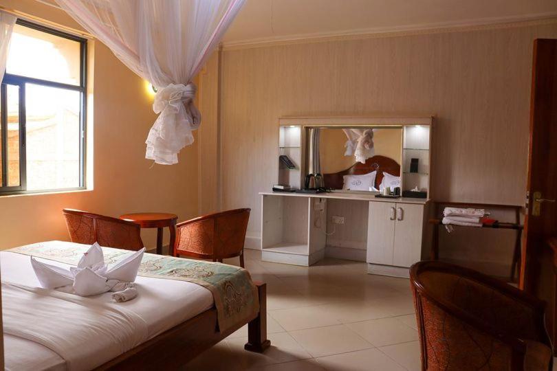 اتاق لوکس, Two Oceans Hotel Voi