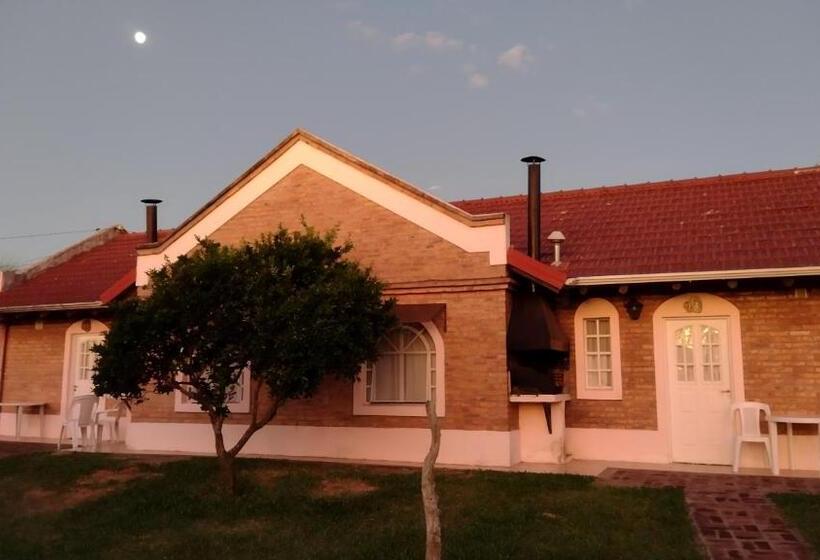 Семейное Бунгало, De Campo