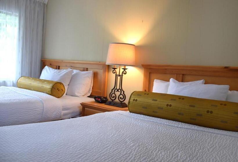 Family Suite, Scotty's Lakeside Resort