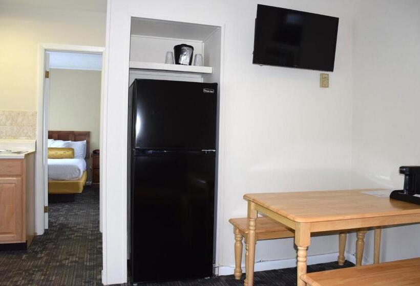 Family Suite, Scotty's Lakeside Resort