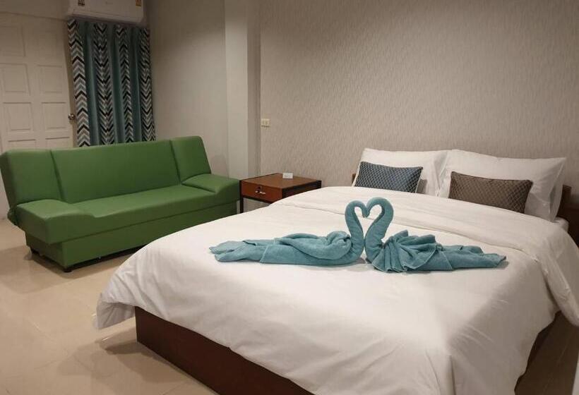 اتاق استاندارد, Aiyapach Inn