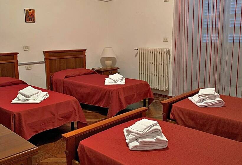 Четырехместный Номер Классик, Casa Regina Montis Regalis