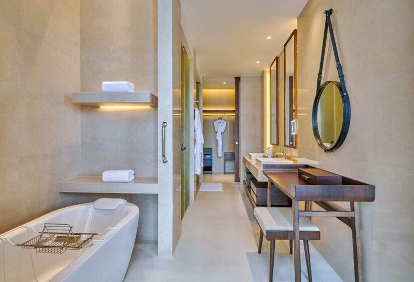 اتاق لوکس, Lushan West Sea Resort, Curio Collection By Hilton