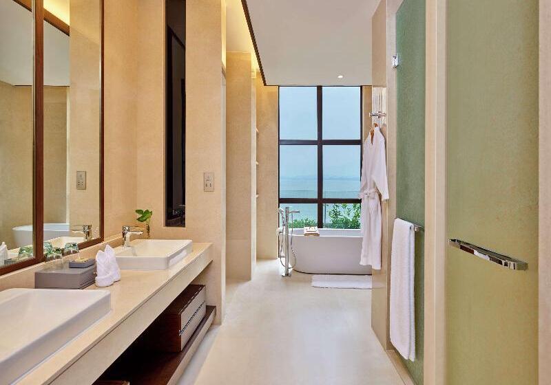ویلای 2 خوابه, Lushan West Sea Resort, Curio Collection By Hilton