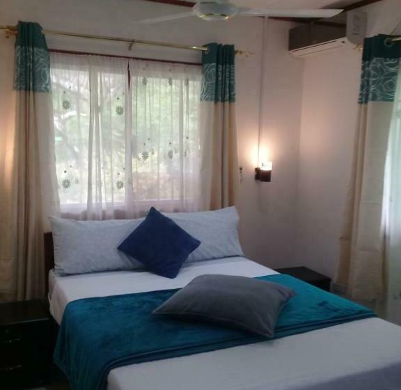 اتاق استاندارد با چشم‌انداز باغ, Agnes Cottage