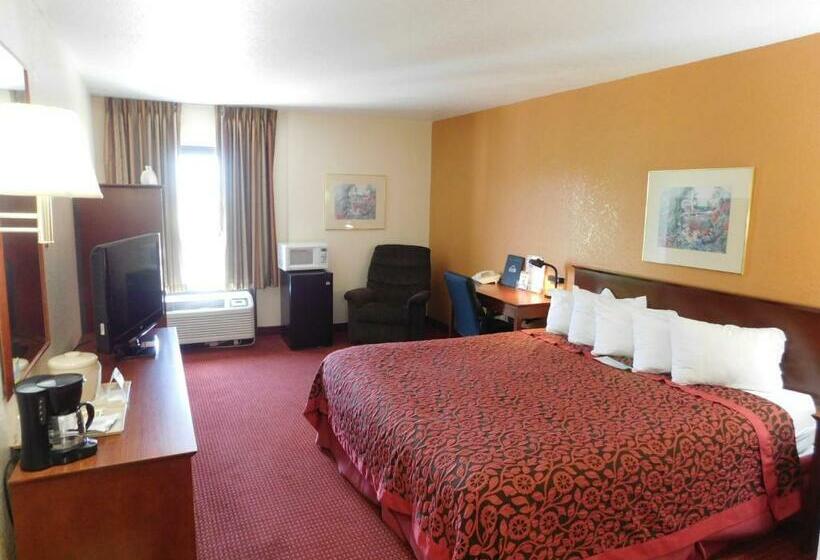 带大床的标准间, Days Inn & Suites By Wyndham Cedar Rapids