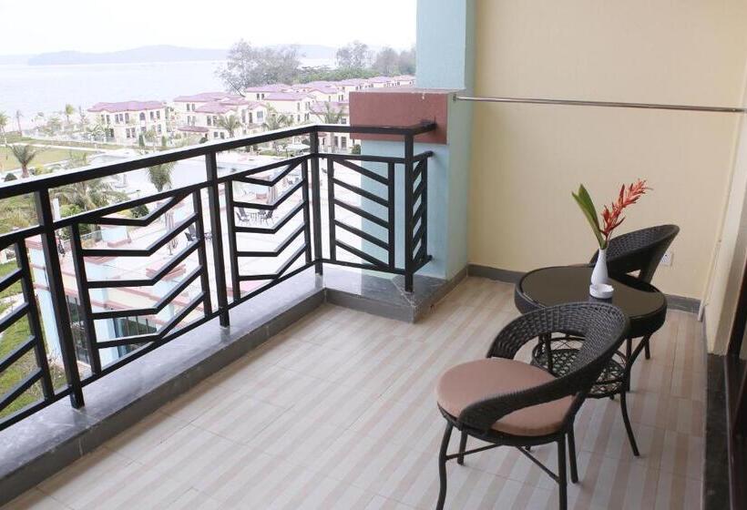 اتاق لوکس با چشم‌انداز دریا, Sealong Bay Zhongqi Conifer Hotel 海龙湾中启康年酒店