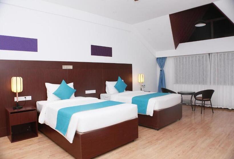اتاق لوکس با بالکن, Sealong Bay Zhongqi Conifer Hotel 海龙湾中启康年酒店