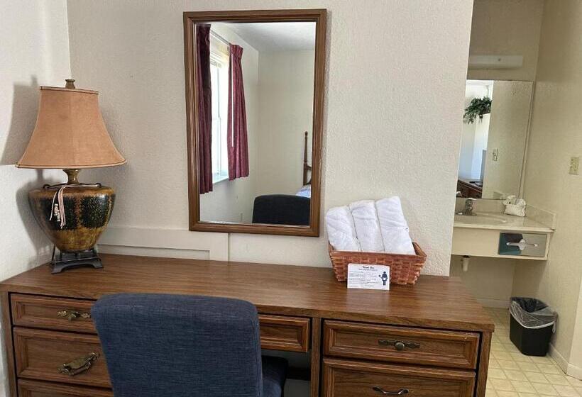 Апартаменты 1 Спальня, Sunset Inn And Suites