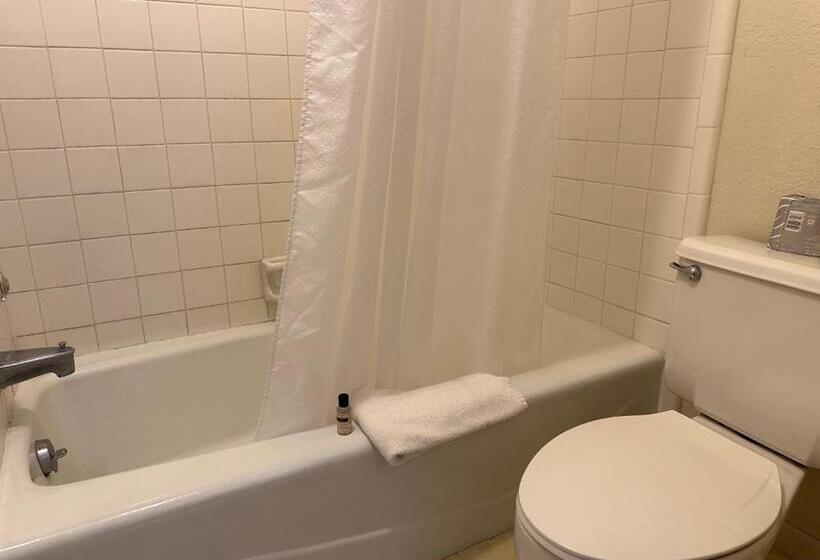 Номер Стандарт, Sunset Inn And Suites