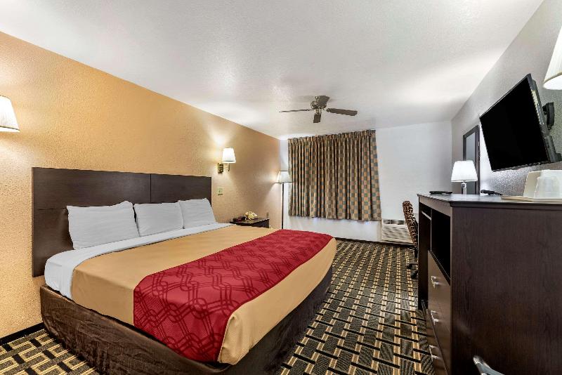 Стандартный Номер Кровать Кинг, Econo Lodge La Junta
