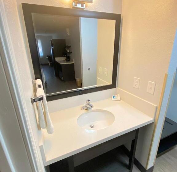 Номер Deluxe Кровать Кинг, Pinetop Studio Suites