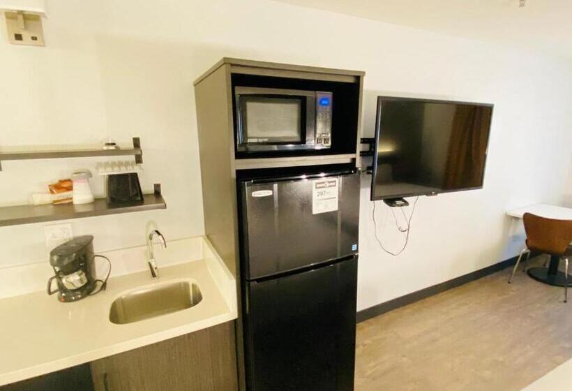 Номер Deluxe, Pinetop Studio Suites