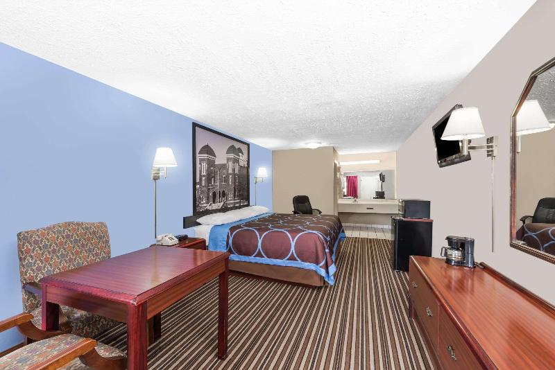اتاق استاندارد, Super 8 By Wyndham Gadsden Al