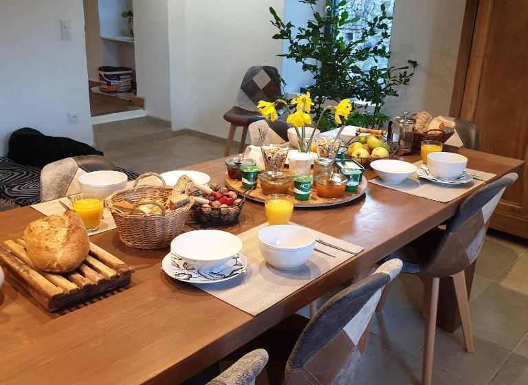 اتاق استاندارد با تخت بزرگ, Mas De Reilhanette