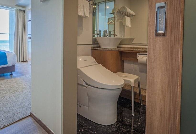 Люкс, Kariyushi Lch. Resort