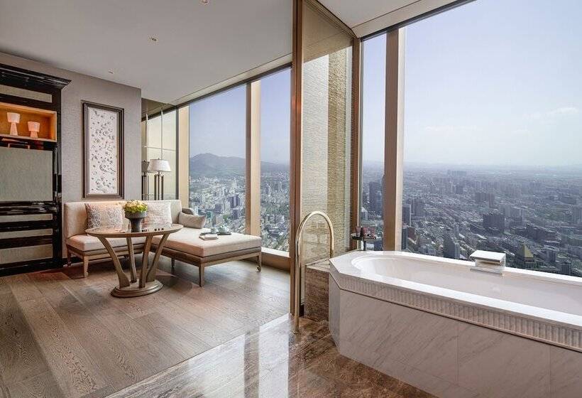 اتاق کلاب, The Ritzcarlton, Nanjing